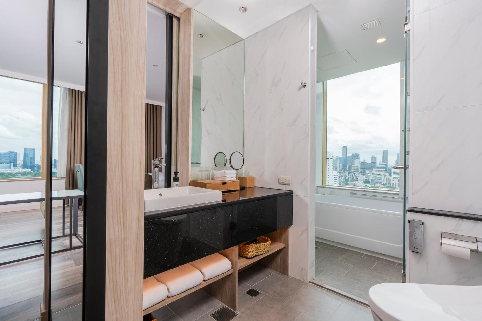 Solaria Nishitetsu Отель 4*